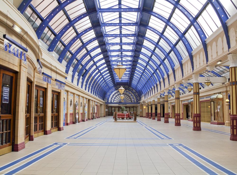 File:Blackpool Winter Gardens (56488808).jpeg - Wikimedia Commons