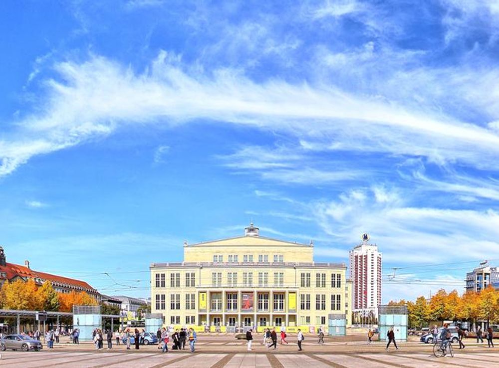 File:Leipzig-AugustusPlatz-nachNorden-IMG  2068-10B-180Gx48G-PanoZ-05-10-2022.jpg - Wikimedia Commons