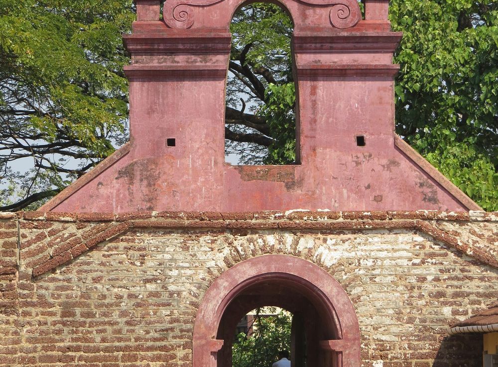 File:Views from and around Thalasserry fort - Tellicherry fort, Kerala,  India (96).jpg - Wikimedia Commons