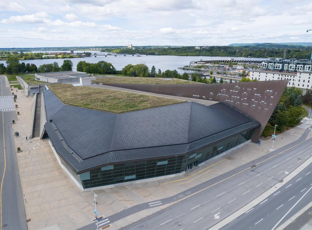 File:WarMuseum2022.jpg - Wikimedia Commons