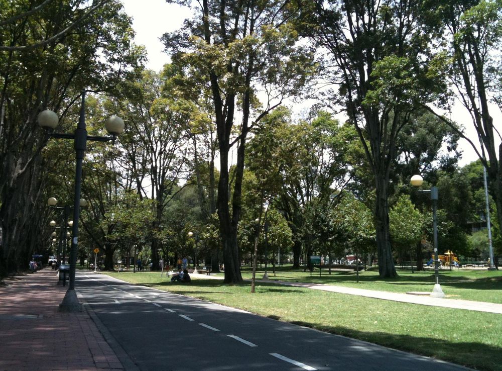 File:Virrey Park Bogota.jpg - Wikimedia Commons