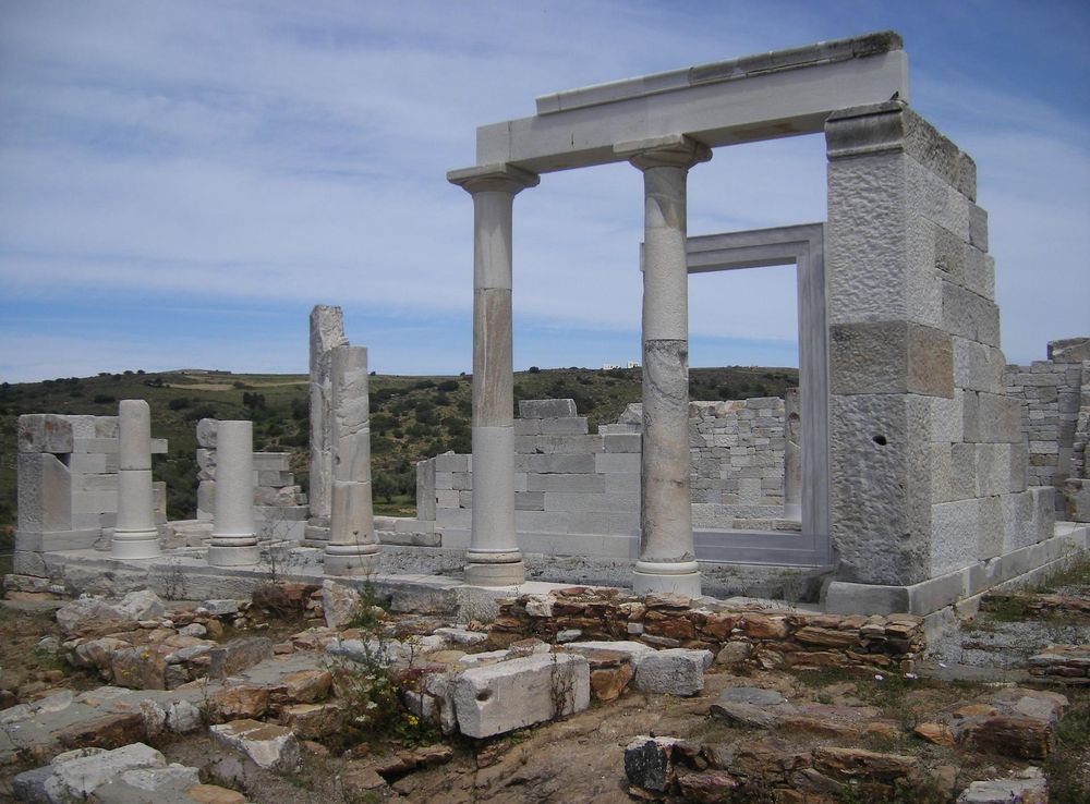 File:Temple Demeter Naxos 1.JPG - Wikimedia Commons
