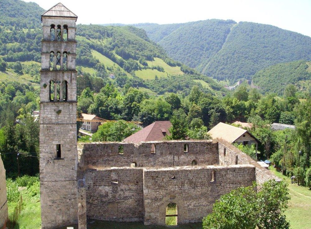 File:Crkva Svetog Luke,Jajce.11.JPG - Wikimedia Commons