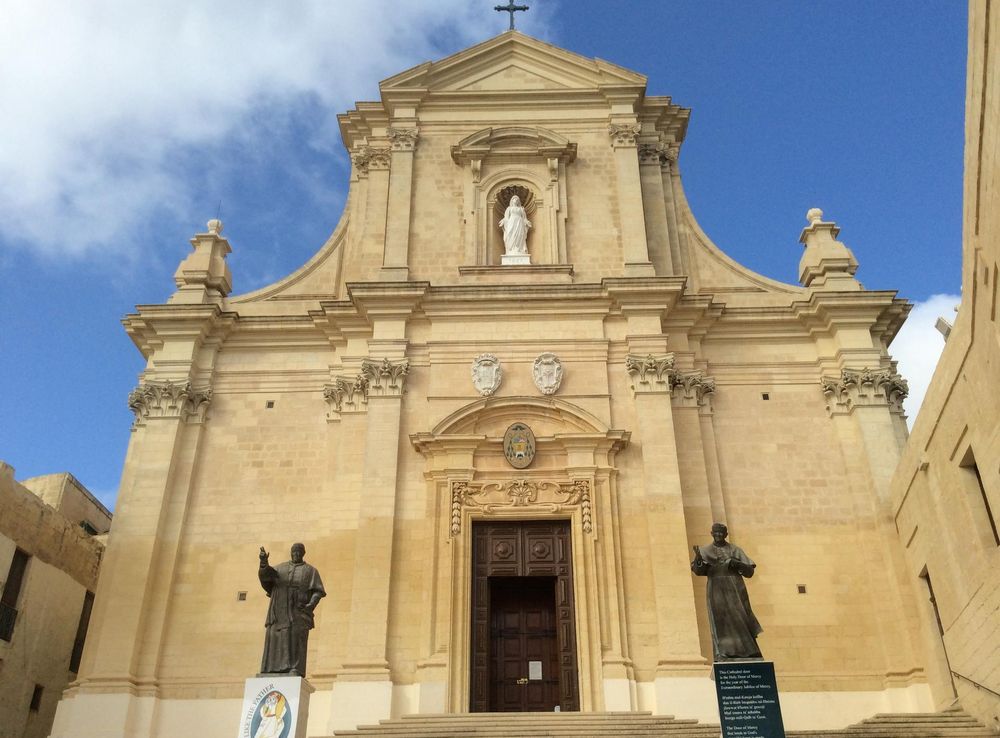 File:Cathedral of the Assumption, Gozo.jpeg - Wikimedia Commons