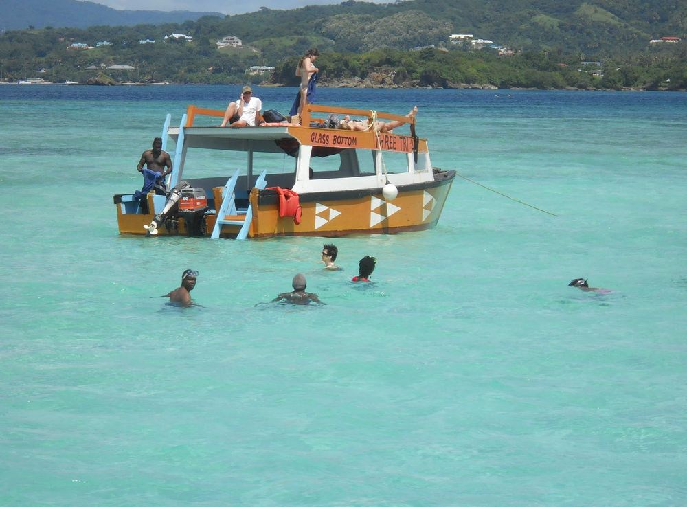 File:Tobago nylon pool.jpg - Wikimedia Commons