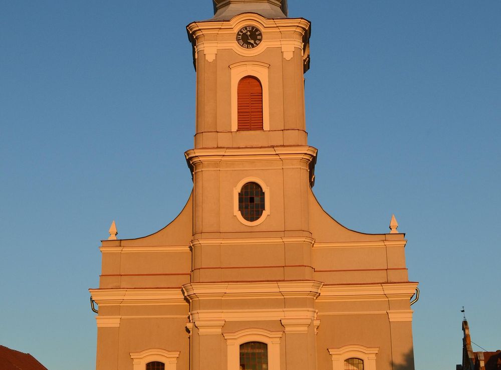 File:Biserica cu lanturi Satu Mare.JPG - Wikimedia Commons
