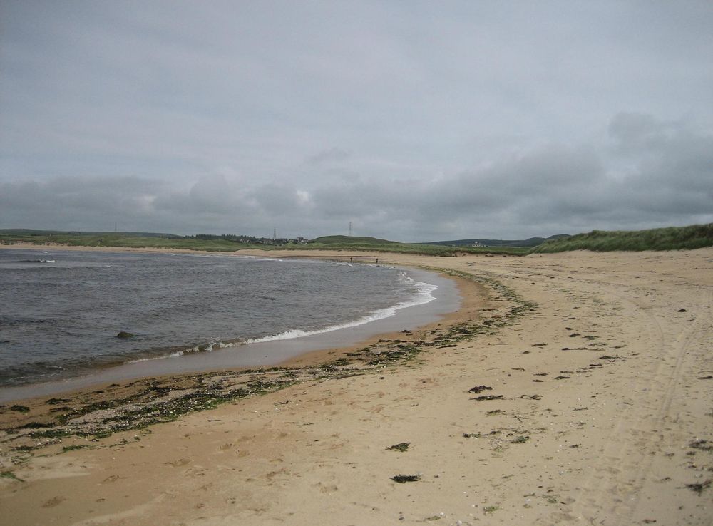 File:Sandside Beach, Summer 2006.jpg - Wikimedia Commons
