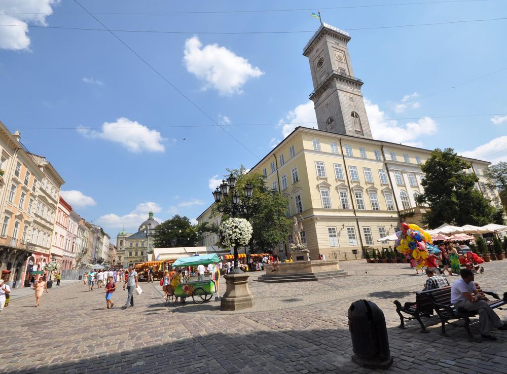 File:City hall Lviv Ukraine.JPG - Wikimedia Commons