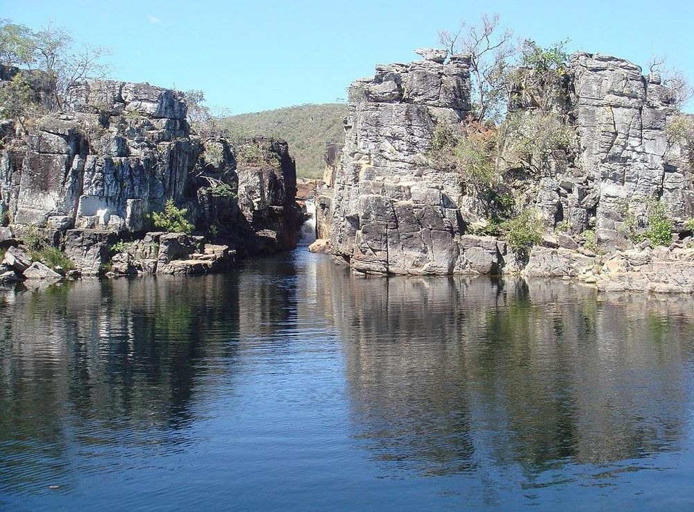 Ficheiro:Pequeno Canyon em São Jorge.JPG – Wikipédia, a enciclopédia livre