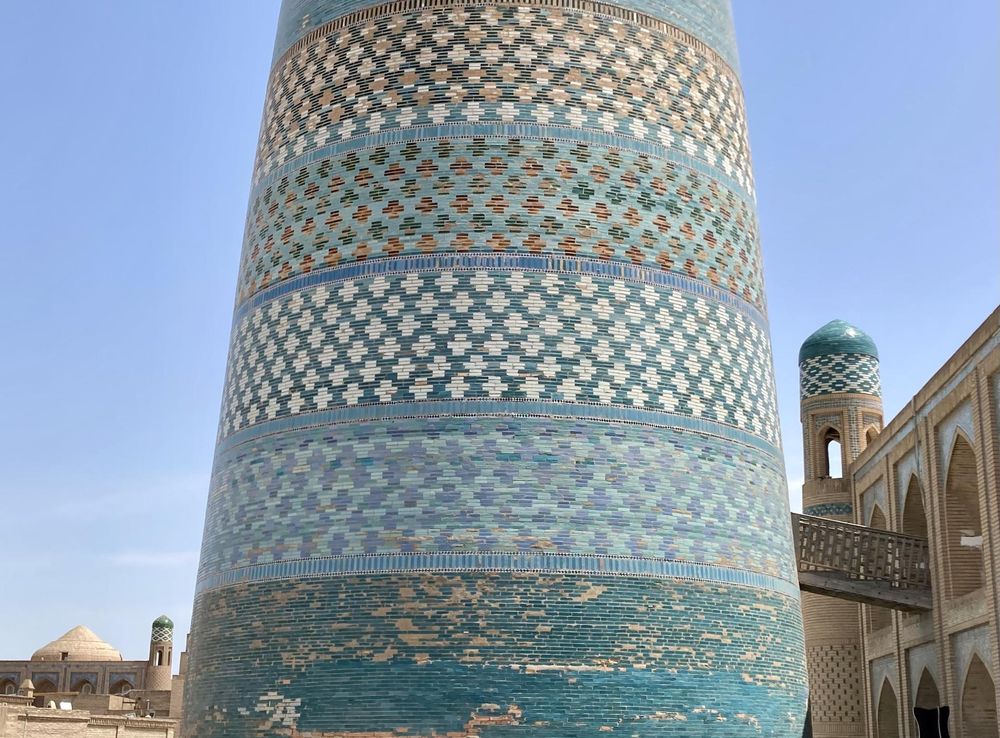 File:Kalta Minor, Khiva, Uzbekistan.jpg - Wikimedia Commons