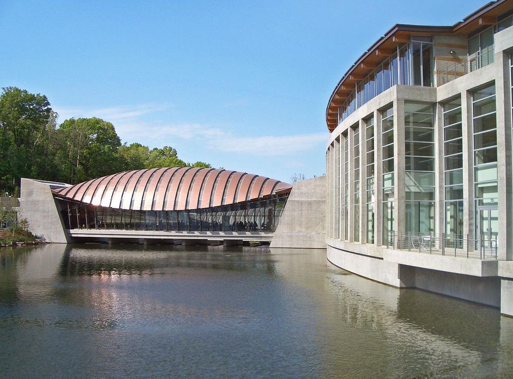 File:Crystal Bridges Museum of American Art--2012-04-12.jpg - Wikipedia