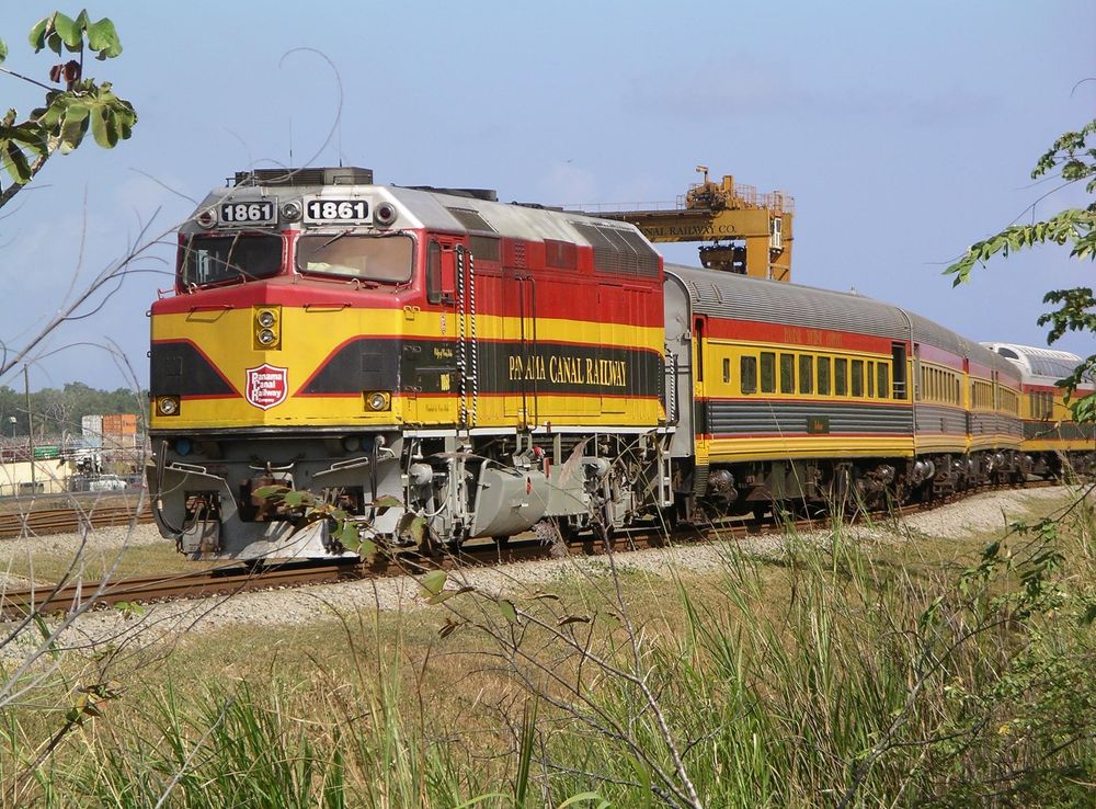 Archivo:Panama Canal Railway - Passenger Train.JPG - Wikipedia, la  enciclopedia libre