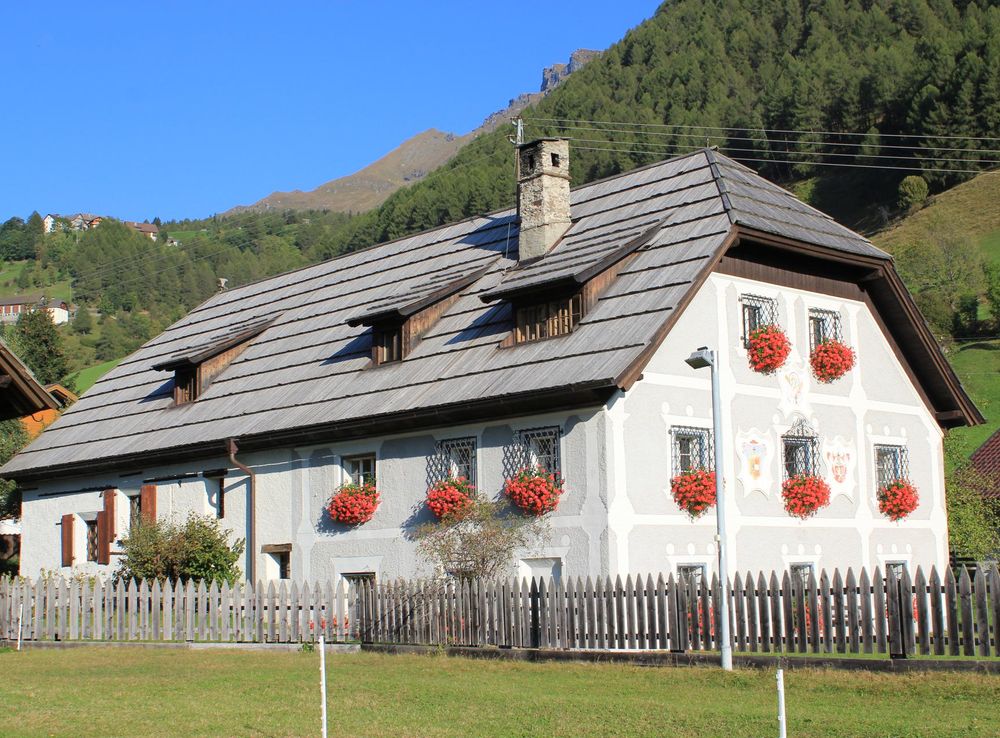 File:Pocherhaus (Oberdorf)2.JPG - Wikimedia Commons