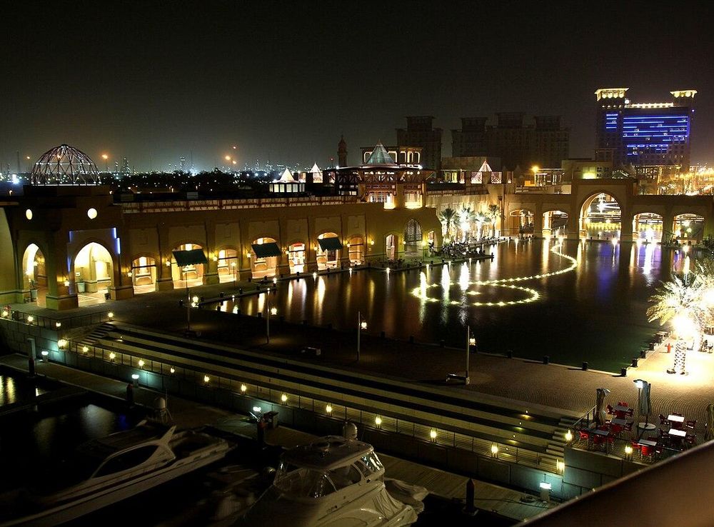 File:Al Kout Mall Kuwait (27996603).jpeg - Wikimedia Commons