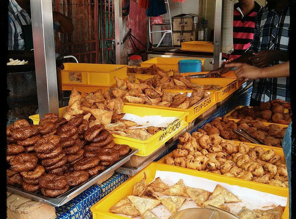 File:Indian snacks at a shop in Little India, Penang.jpg - Wikimedia Commons