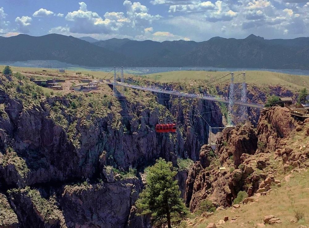 File:The Royal Gorge, the Royal Gorge Bridge and the Aerial Tramway near  Canon City, Colorado.jpg - Wikimedia Commons