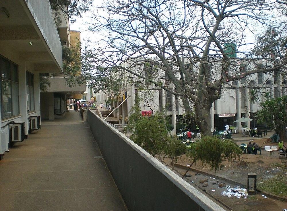 File:Lilongwe City Centre.JPG - Wikimedia Commons