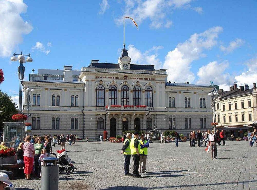 File:Tampere city hall.jpg - Wikimedia Commons