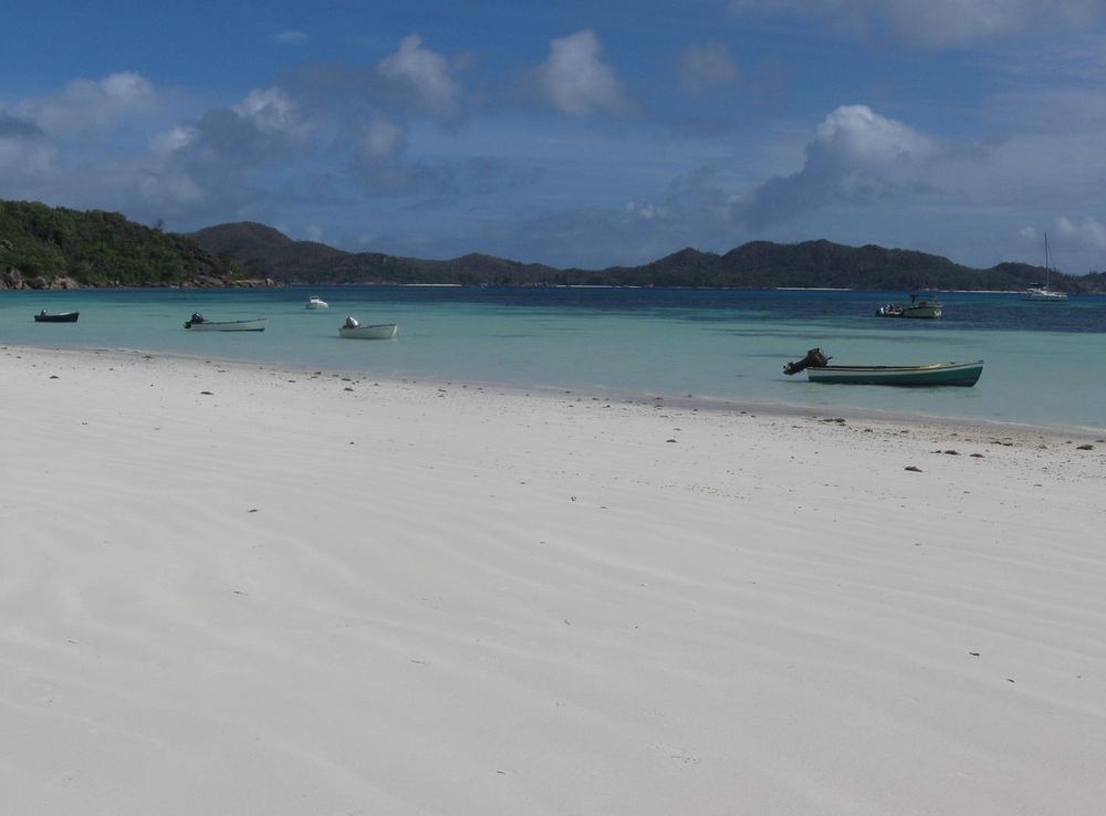 File:Anse Volbert.jpg - Wikimedia Commons
