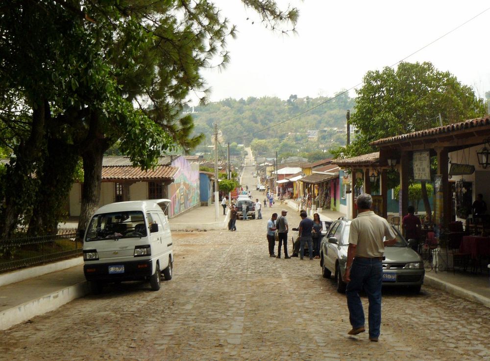 Archivo:Calles de Juayua 1.JPG - Wikipedia, la enciclopedia libre