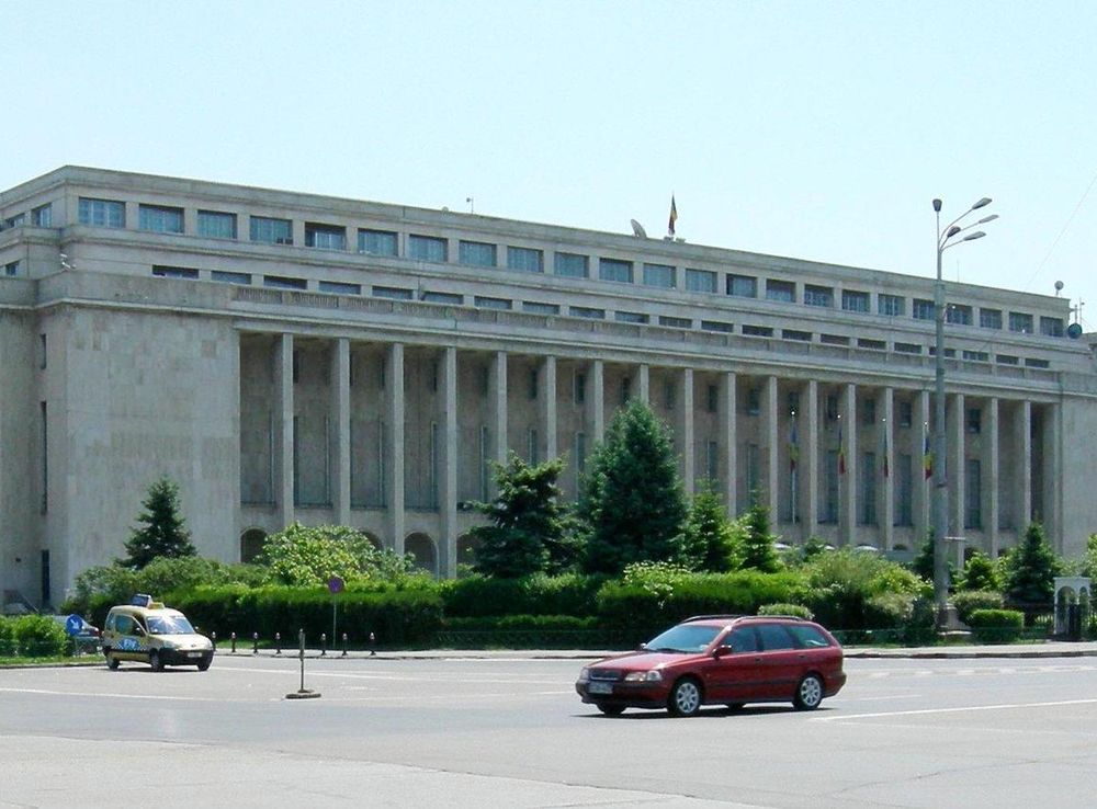 File:Bucharest Victoria Palace-2.jpg - Wikipedia