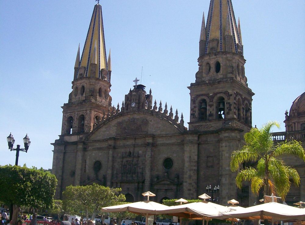 File:Plaza Tapatía..JPG - Wikimedia Commons