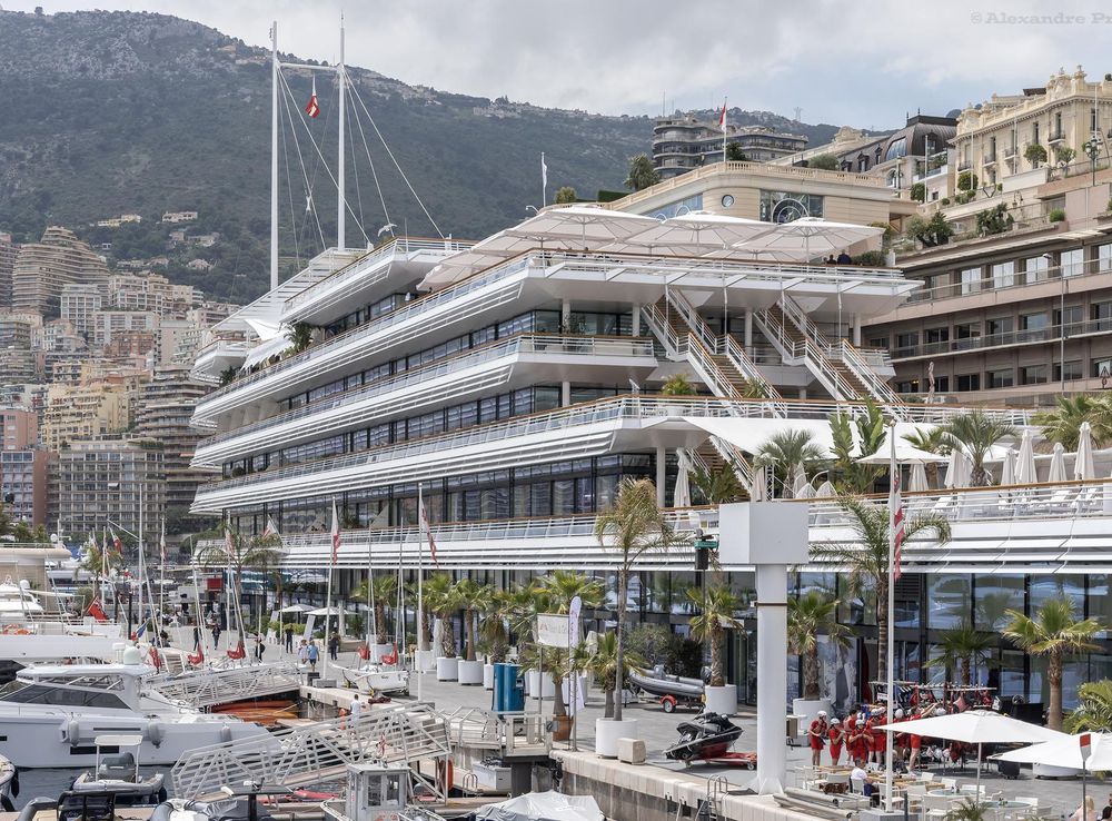 File:Yacht Club de Monaco (48730185438).jpg - Wikipedia