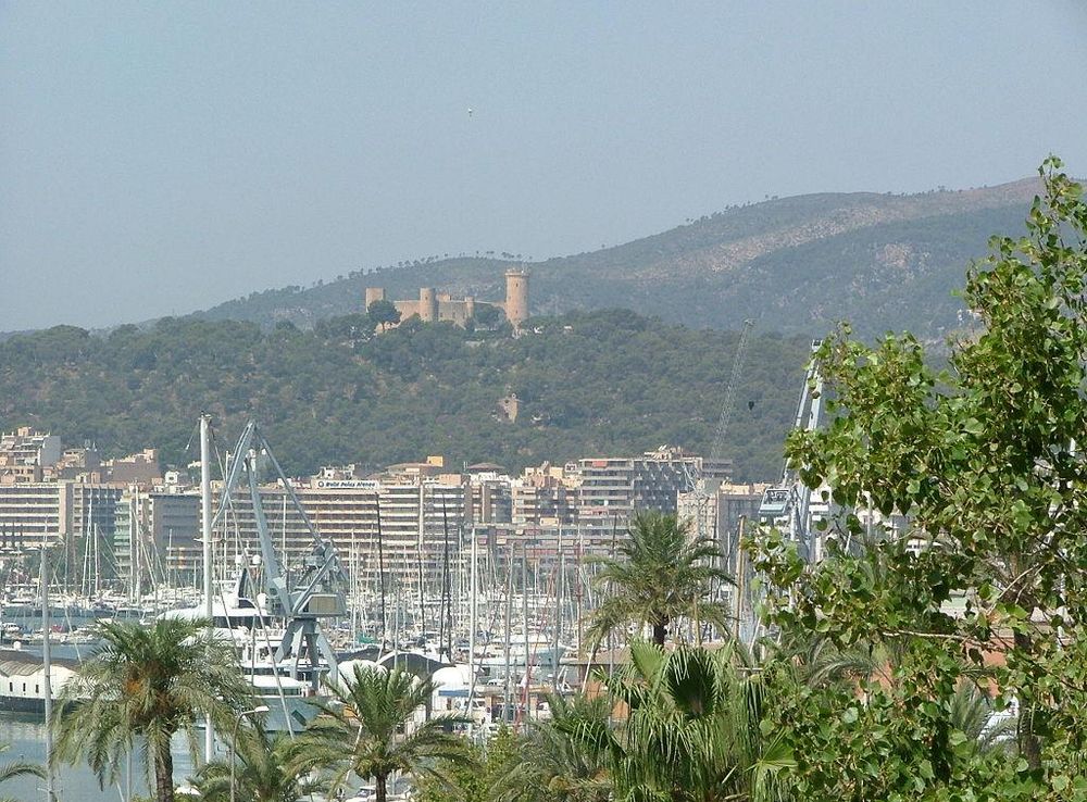 File:Palma Mallorca Bellver.JPG - Wikimedia Commons