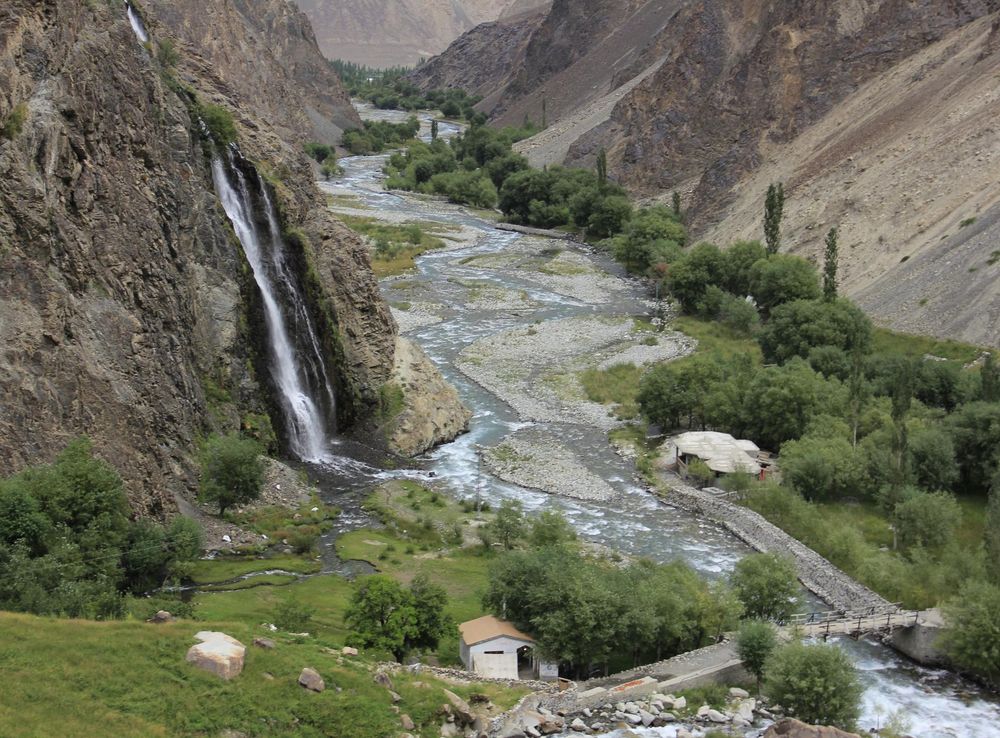 File:Manthokha Waterfalls.JPG - Wikipedia