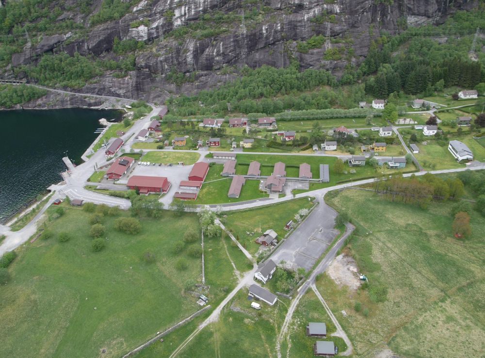 File:Lysebotn air.JPG - Wikimedia Commons