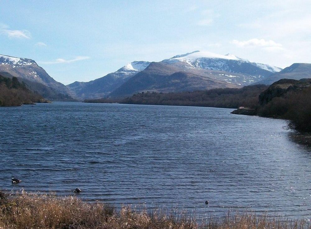 File:Llyn Padarn from Penllyn on a March day - geograph.org.uk -  1768452.jpg - Wikimedia Commons