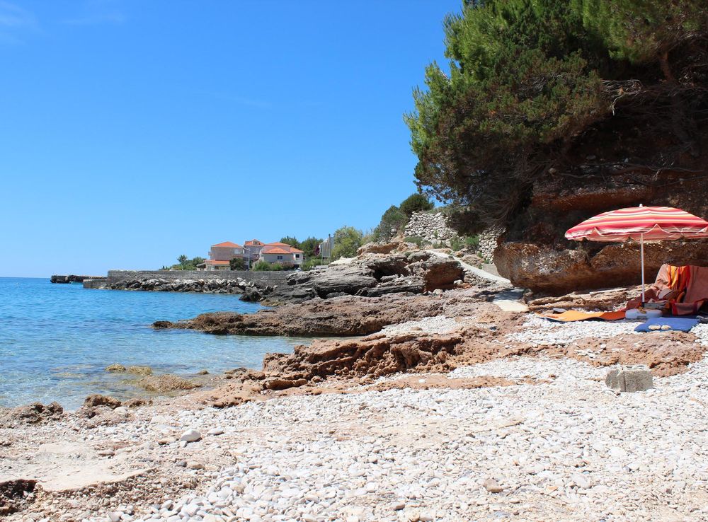 File:Zavala Beach Hvar.JPG - Wikimedia Commons