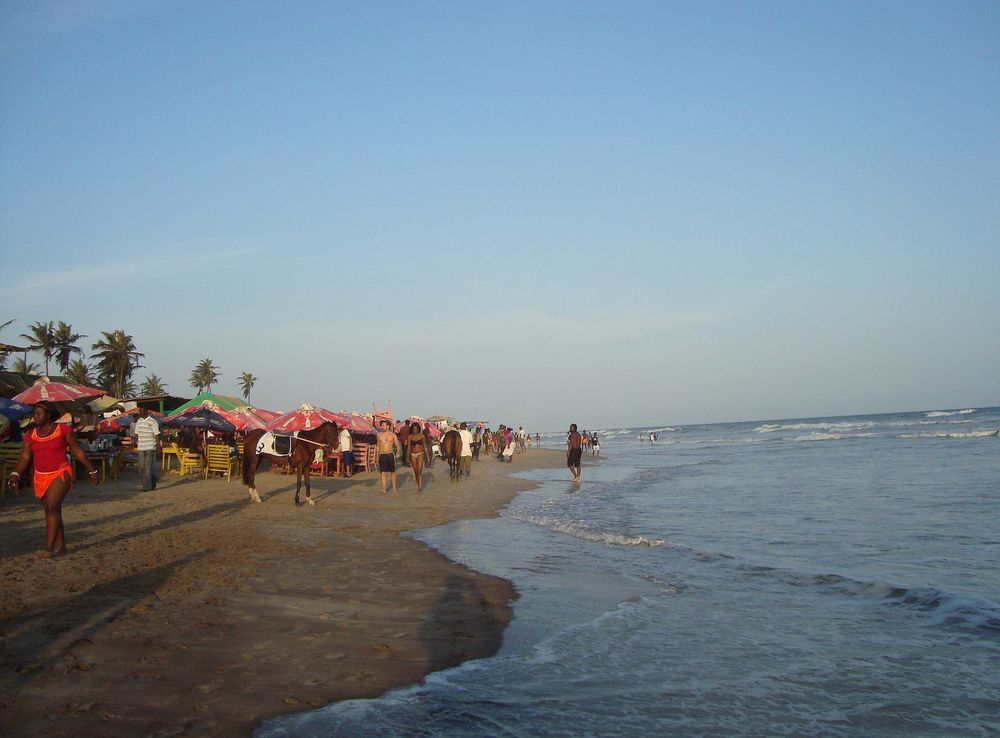 File:Labadi beach - Ghana , Accra sept 09 - panoramio.jpg - Wikimedia  Commons
