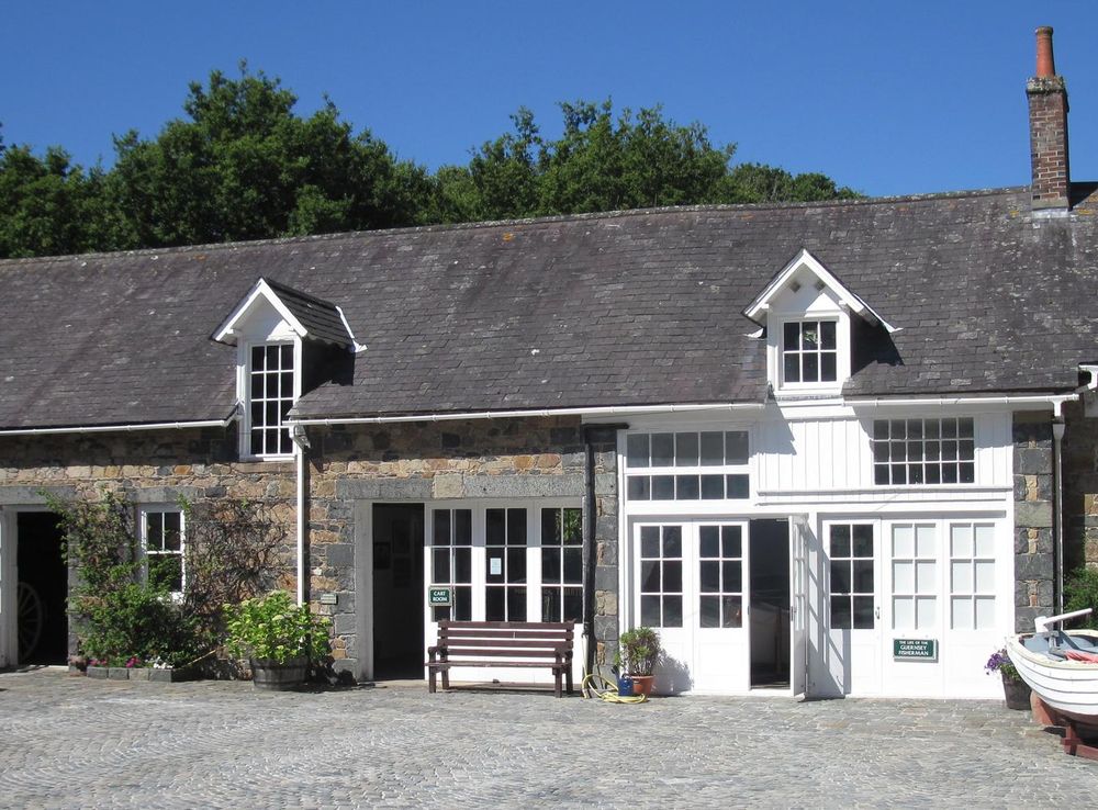 File:Guernsey July 2010 102, Saumarez Park, folk museum.jpg - Wikimedia  Commons