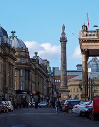 File:Grey Street, Newcastle upon Tyne ...