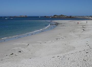 Vazon Bay
