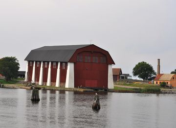 File:Karlskrona marinbas Wasaskjulet..JPG - Wikimedia Commons