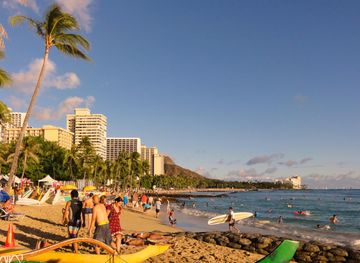 File:Waikiki Beach, Honolulu.JPG - Wikimedia Commons