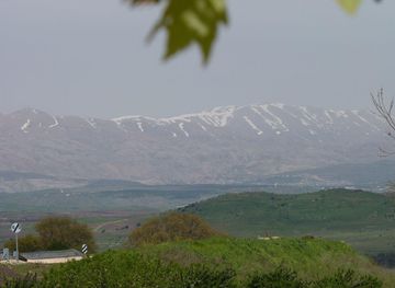 File:Hermon Golan Snow WV.JPG - Wikimedia Commons