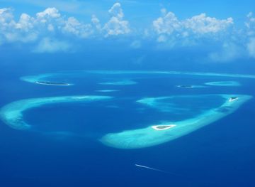 File:Baa atoll islands.JPG - Wikimedia Commons