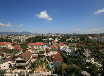File:View of Da Lat 02.jpg - Wikimedia Commons