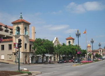Country Club Plaza