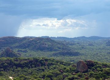 File:ZW Matobo NPview.JPG - Wikimedia Commons