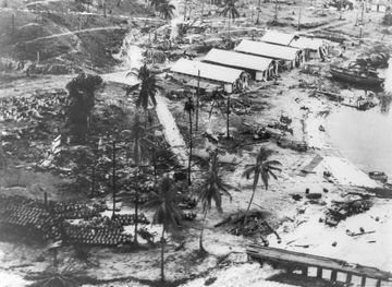 File:Tulagi seaplane base aerial August 1942.jpeg - Wikimedia Commons
