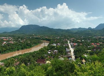 File:Luang Prabang pano Wikimedia Commons.jpg - Wikipedia