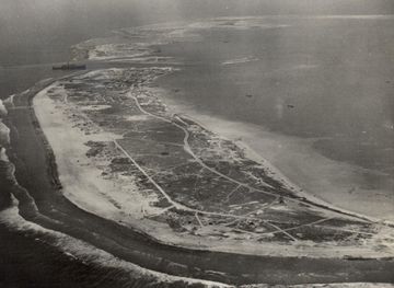 File:Aerial view of Canton Island.jpg - Wikimedia Commons