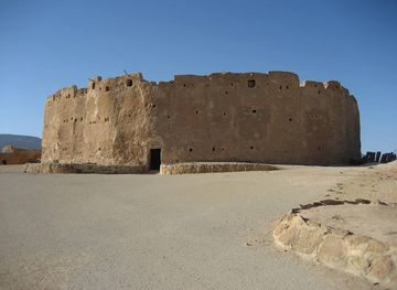 File:Gasr Al-Hajj.jpg - Wikimedia Commons