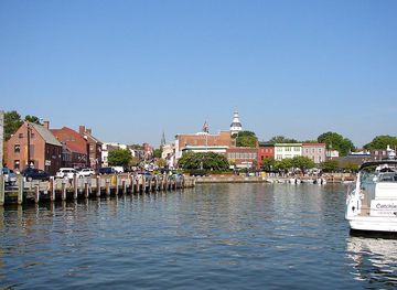 File:Dock Street Annapolis.JPG - Wikimedia Commons