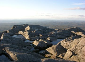 File:Mt. Monadnock Summit View.jpg - Wikimedia Commons