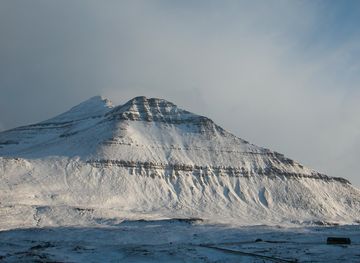 File:Slættaratindur, Faroe Islands.JPG - Wikimedia Commons